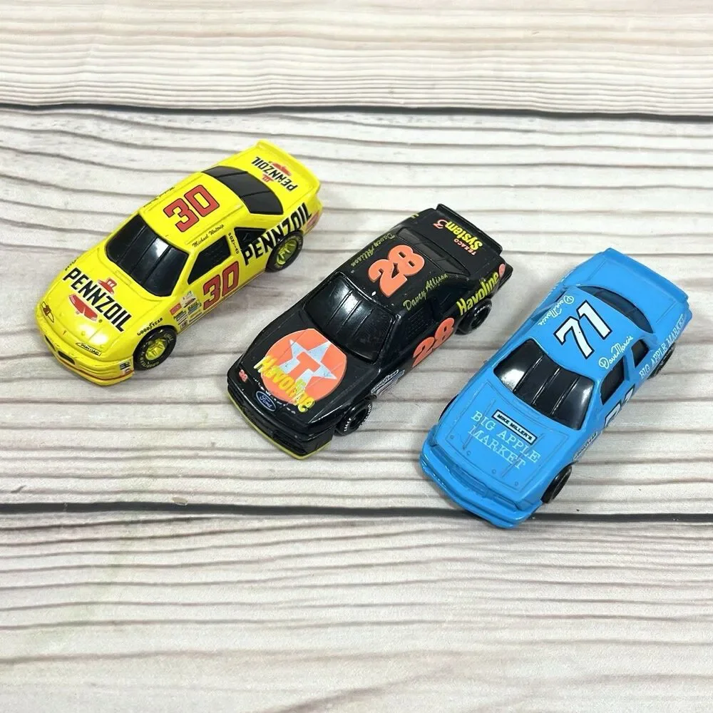 VTG NASCAR Racing Champions 1995 Diecast Race Cars 1/64 Lot of 6 w/Stand & Card